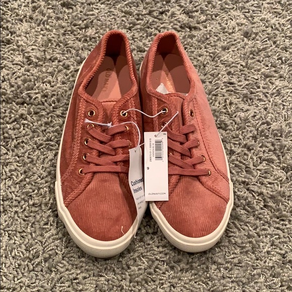 old navy womens tennis shoes